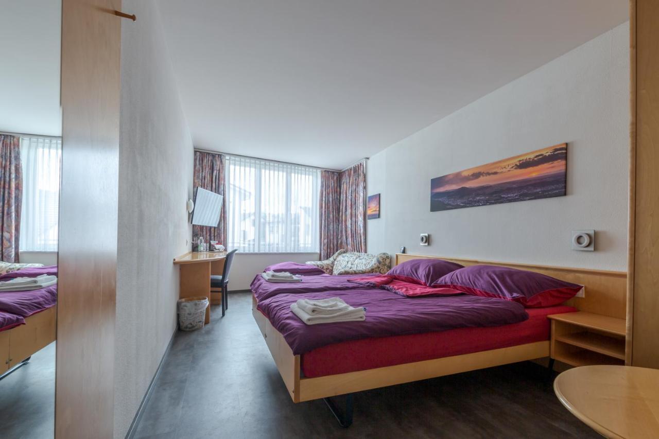 Hotel Rynach Reinach  Eksteriør bilde